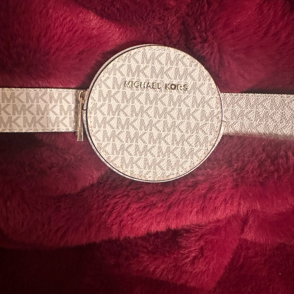 Michael Kors White Logo Belt Bag with Pouch nwot large&Louis Vuitton coin pouch